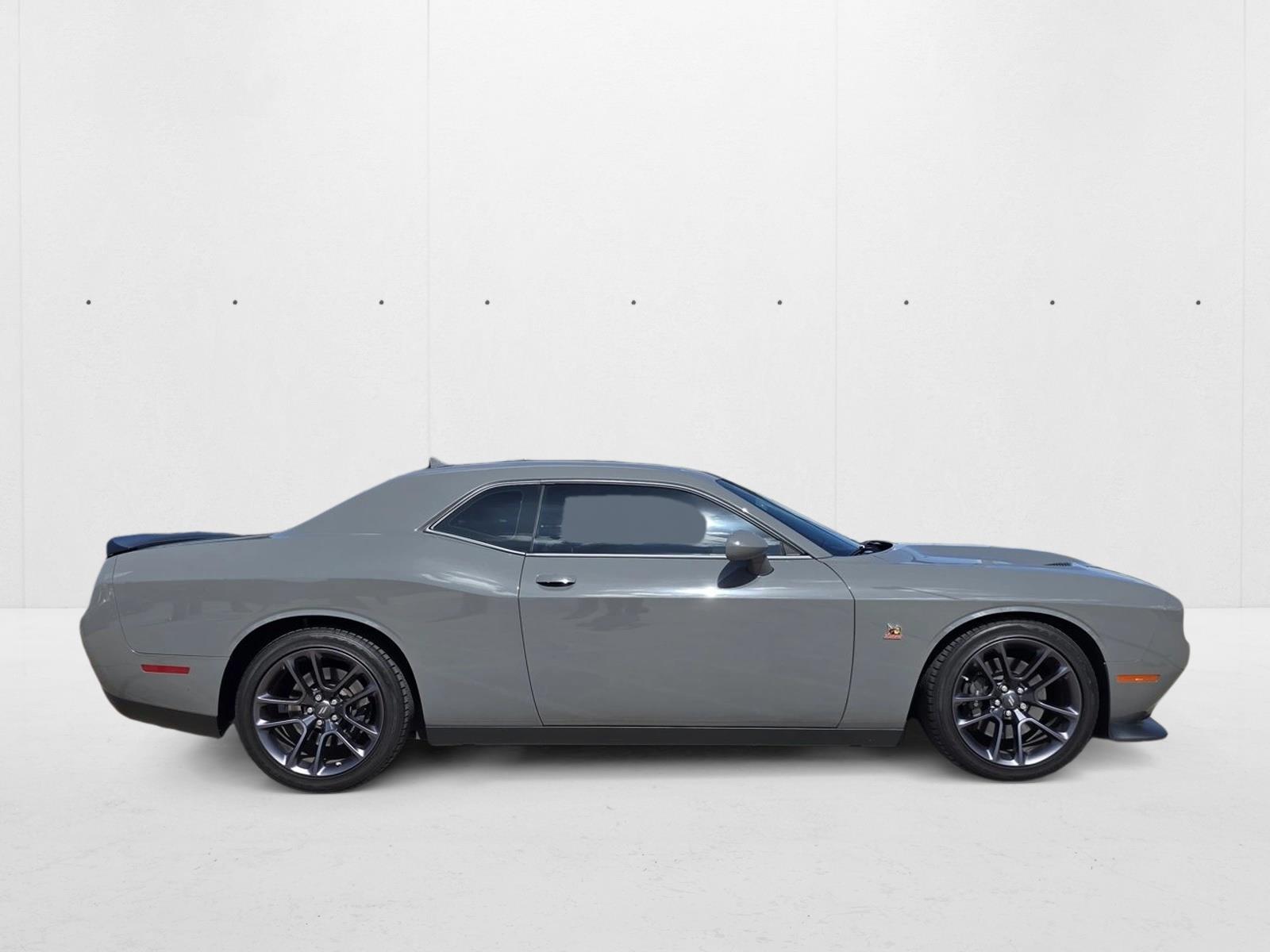 2023 Dodge Challenger R/T Scat Pack photo 4