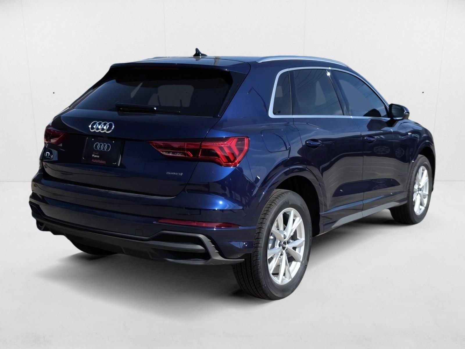 2025 Audi Q3 45 TFSI S line Premium photo 4