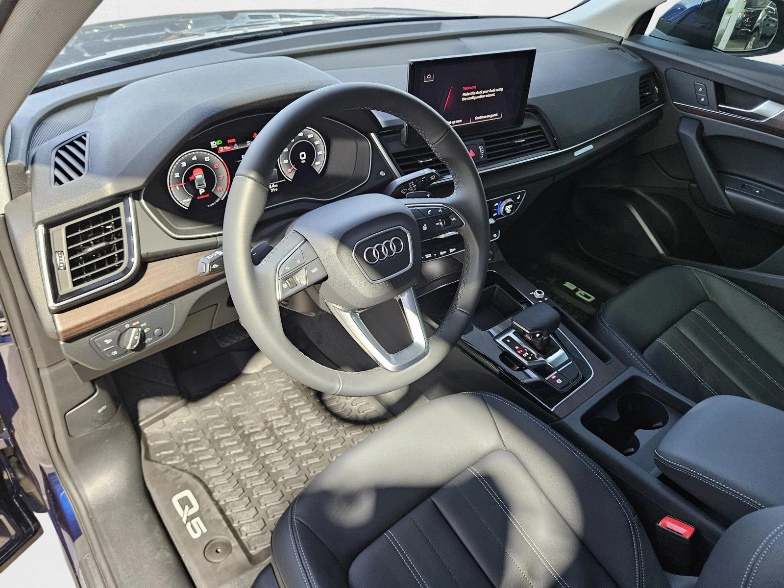 2025 Audi Q5 40 Premium photo 3