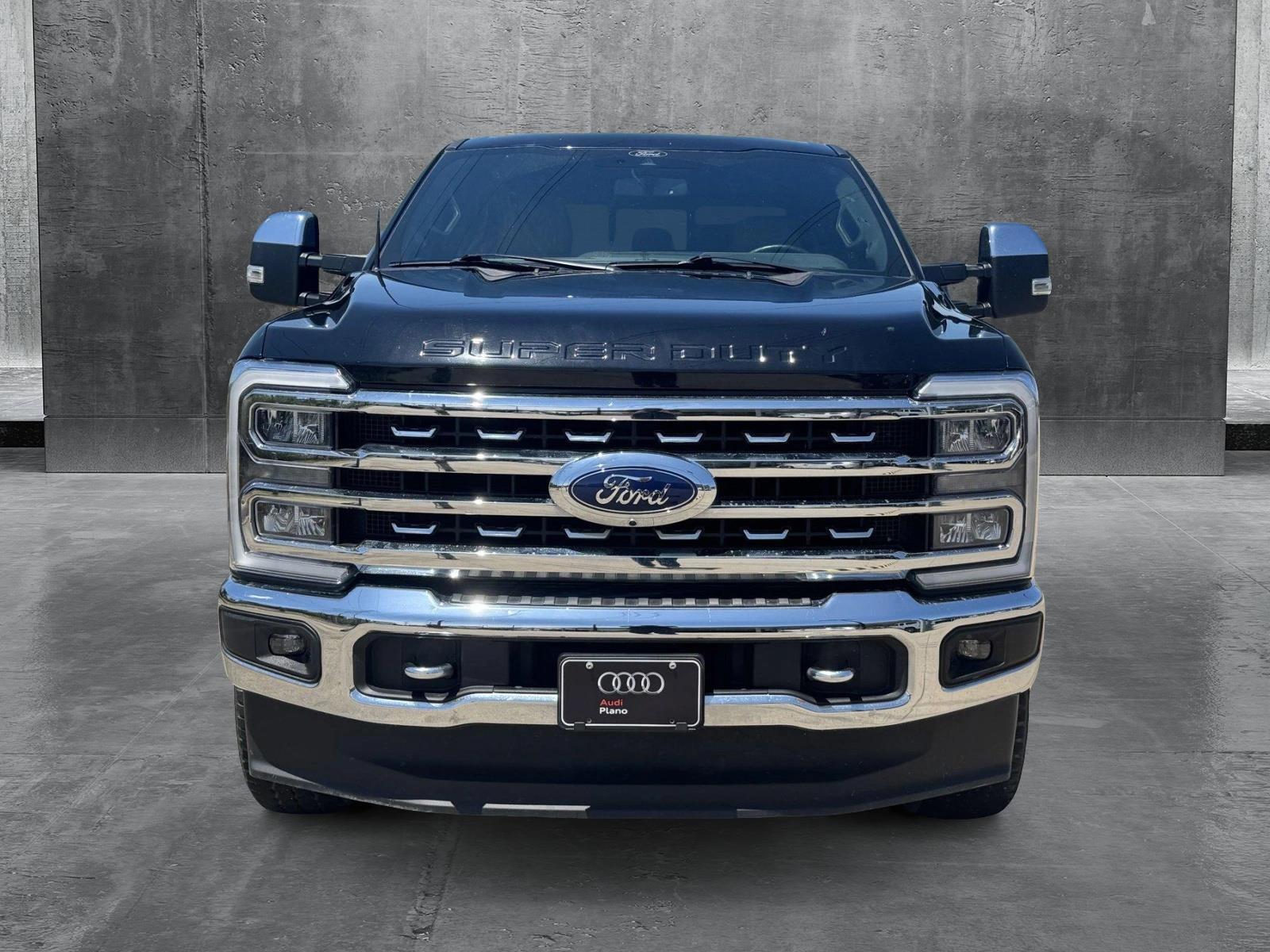2024 Ford F-250 Lariat photo 2