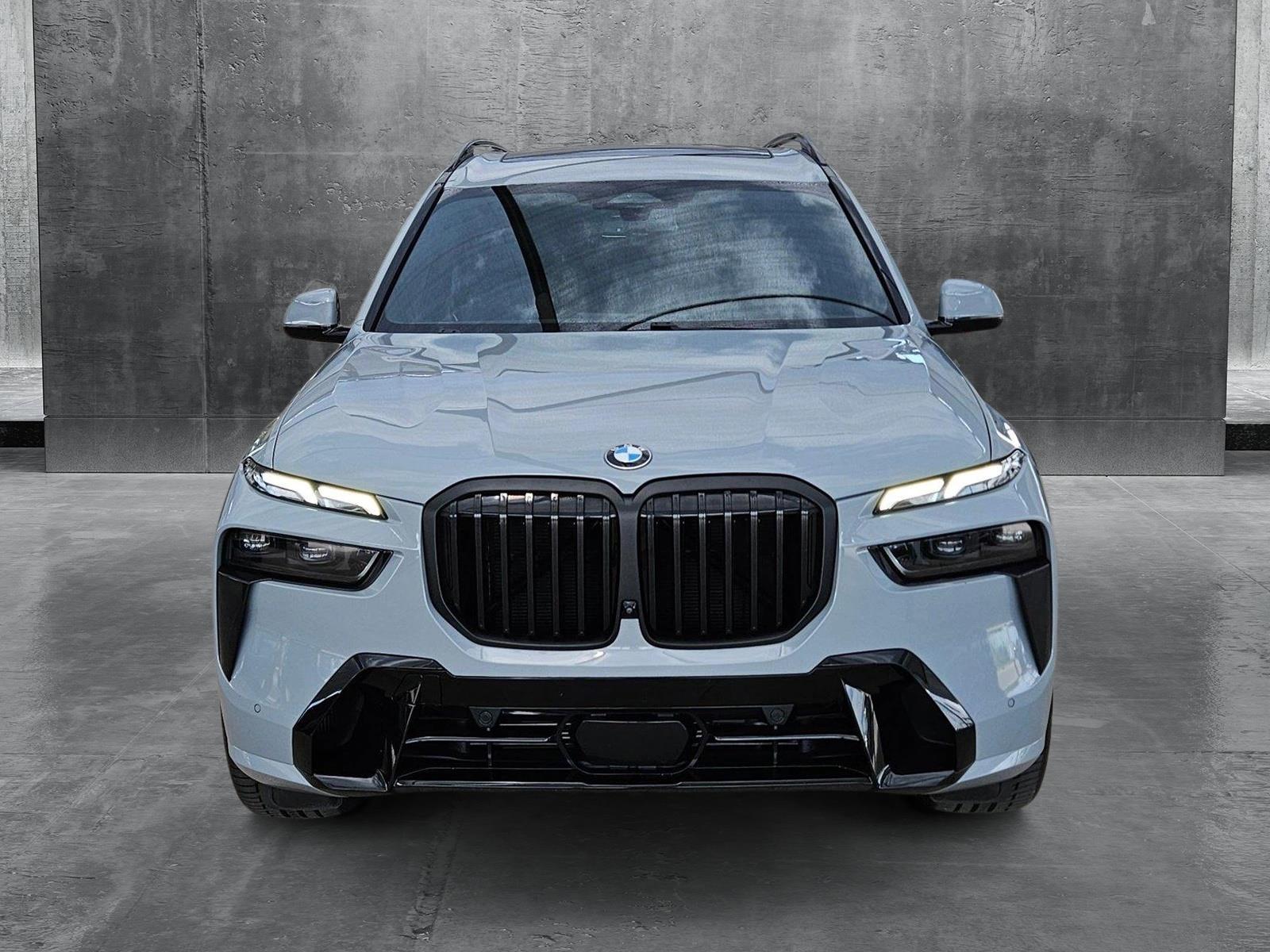Used 2024 BMW X7 40i with VIN 5UX23EM05R9V21262 for sale in Plano, TX