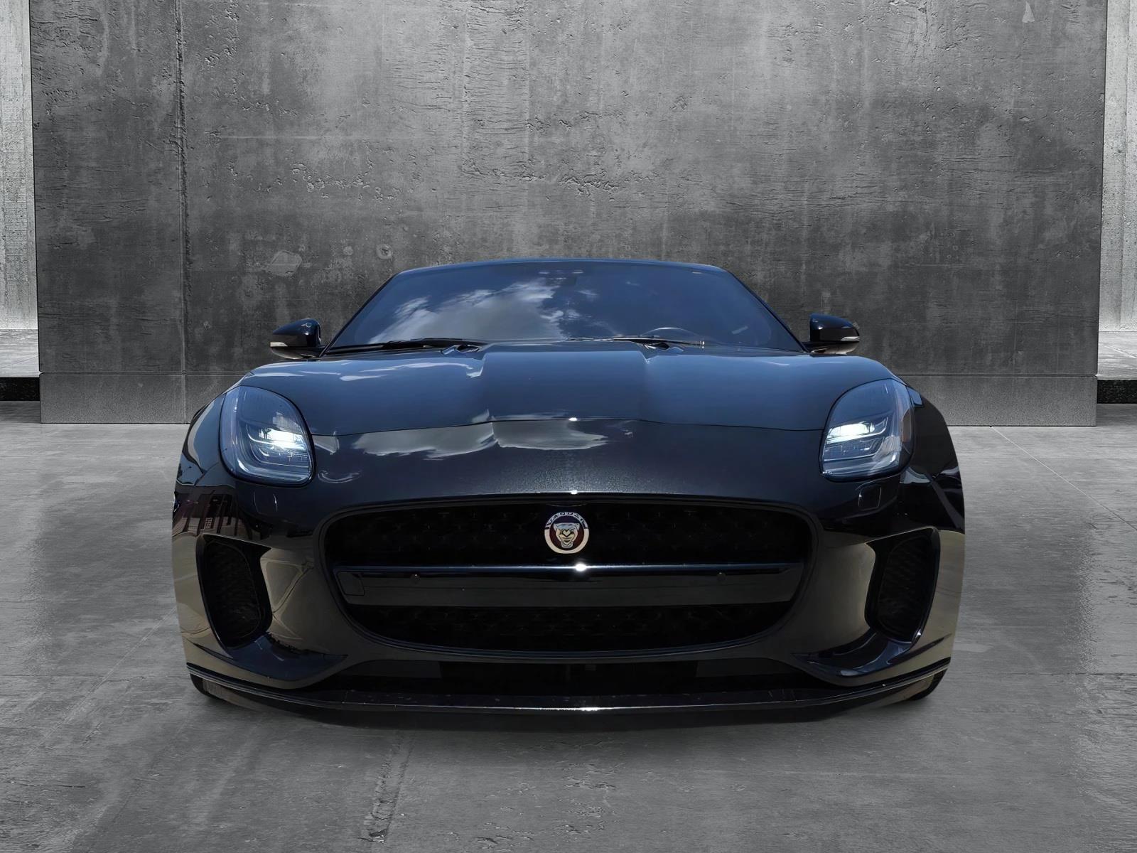 2019 Jaguar F-TYPE P300 photo 2