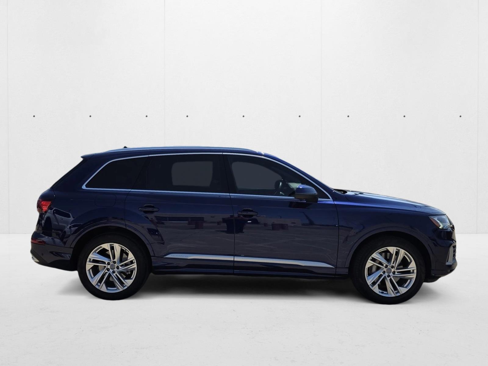 2021 Audi Q7 55 Prestige photo 4