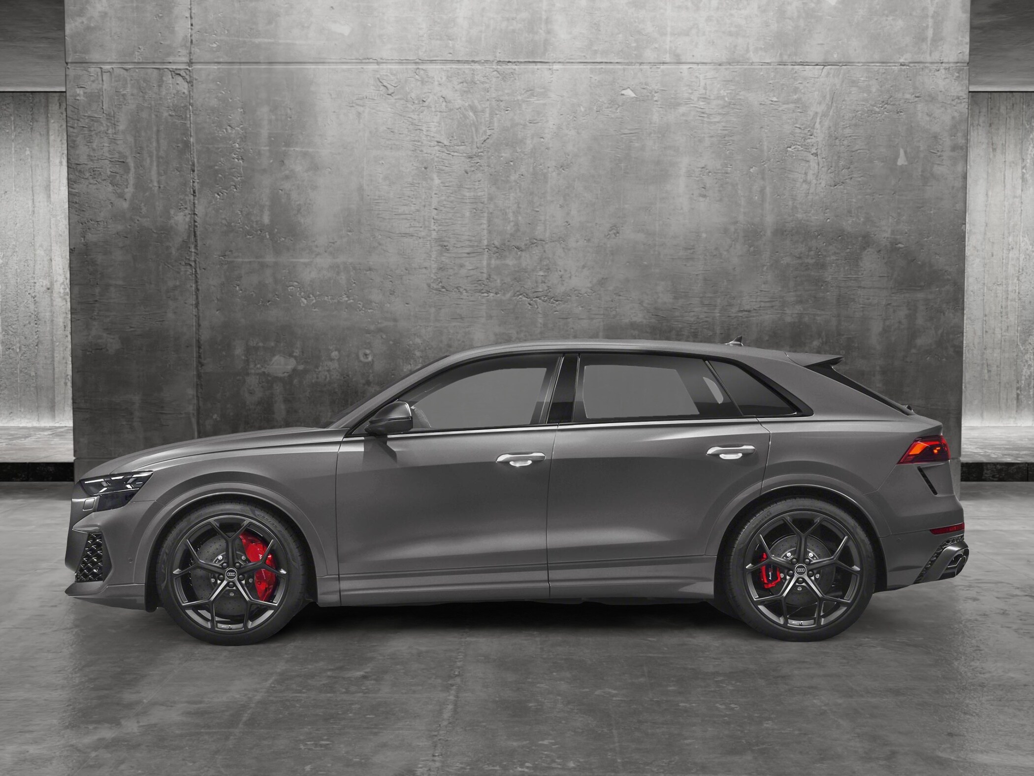 2025 Audi RS Q8 photo 3