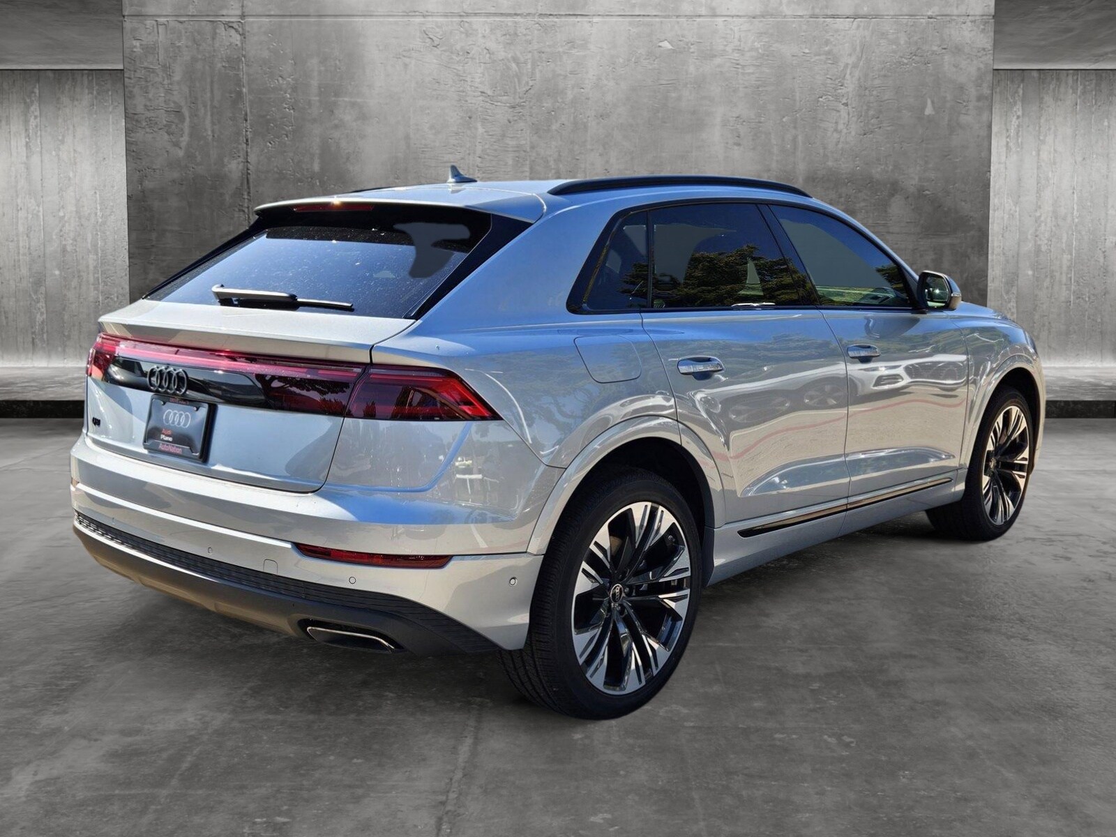 2025 Audi Q8 55 Premium photo 2