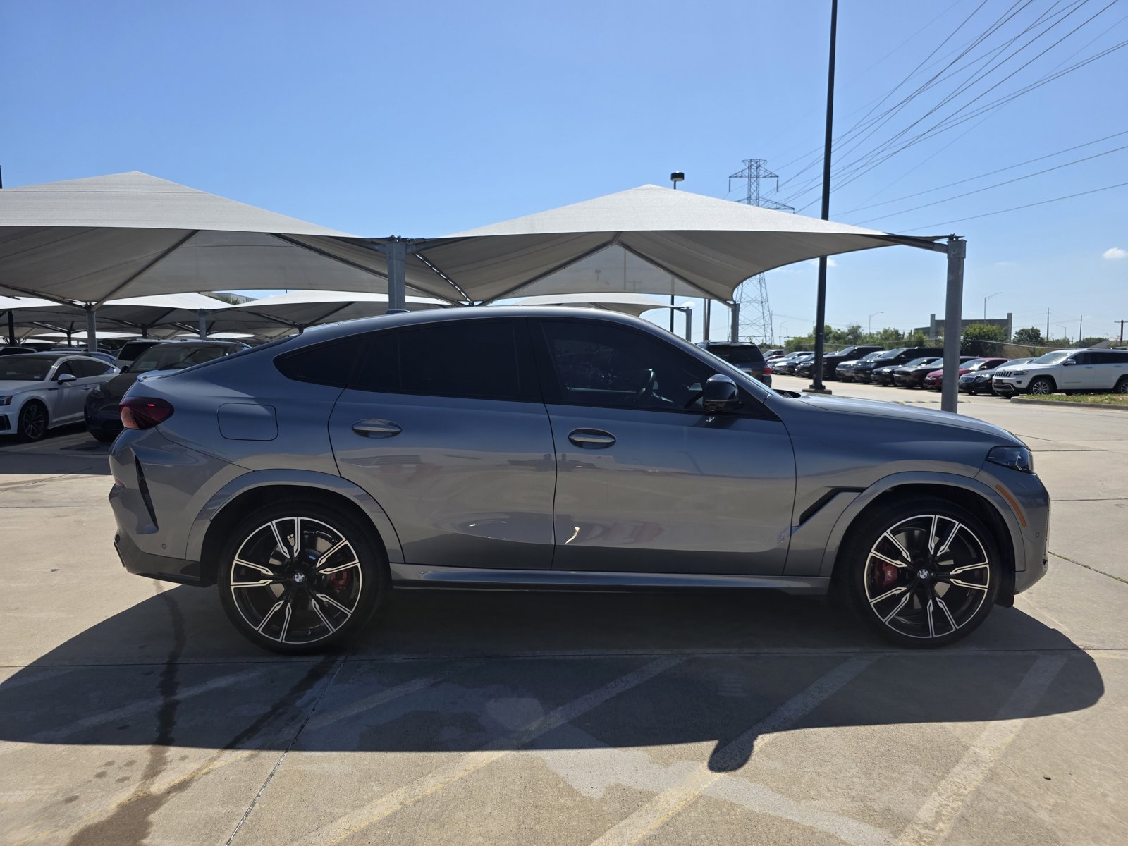 2025 Bmw X6 M60i xDr photo 4