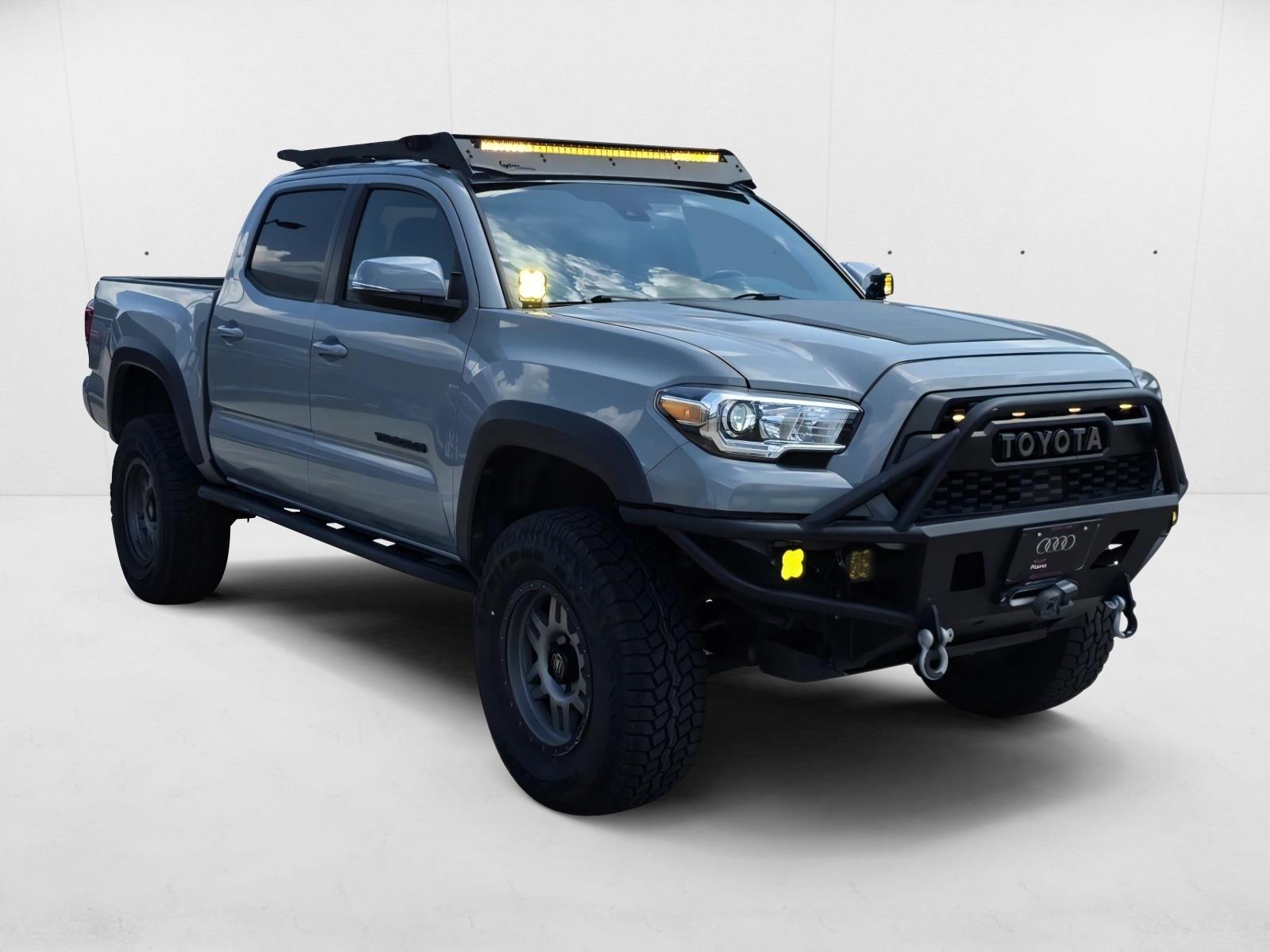 2019 Toyota Tacoma TRD photo 3