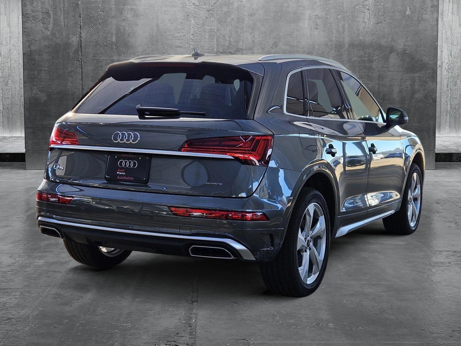 2025 Audi Q5 45 S line Premium Plus photo 2