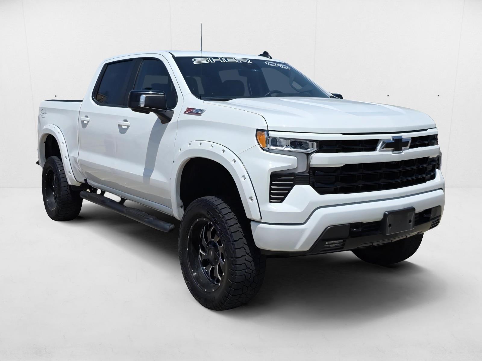 2023 Chevrolet Silverado 1500 RST photo 3