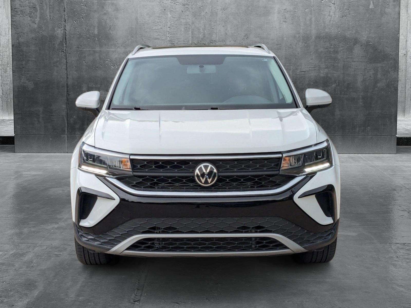 Used 2022 Volkswagen Taos SE with VIN 3VVTX7B23NM018983 for sale in Plano, TX