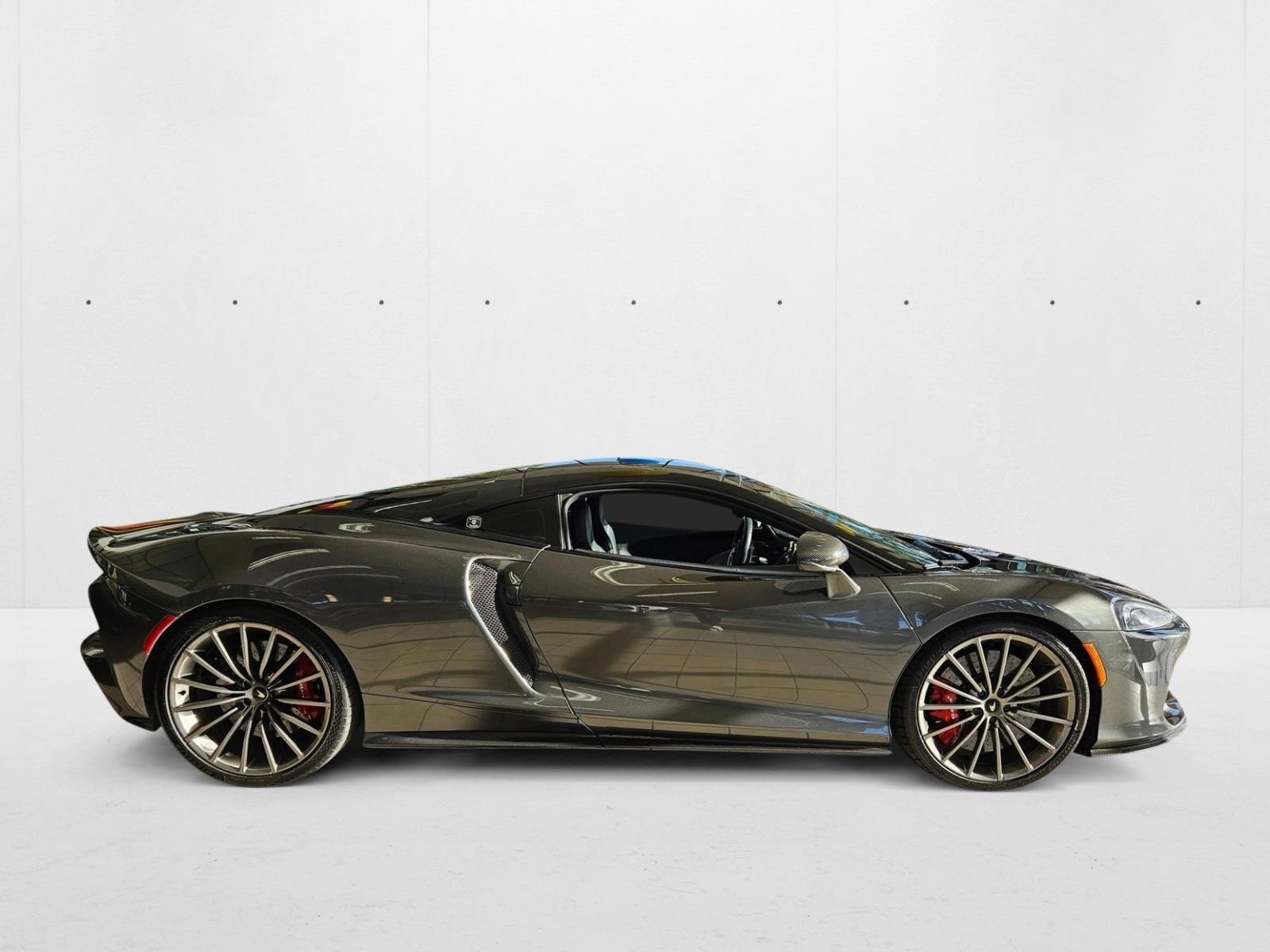 2022 Mclaren GT photo 3