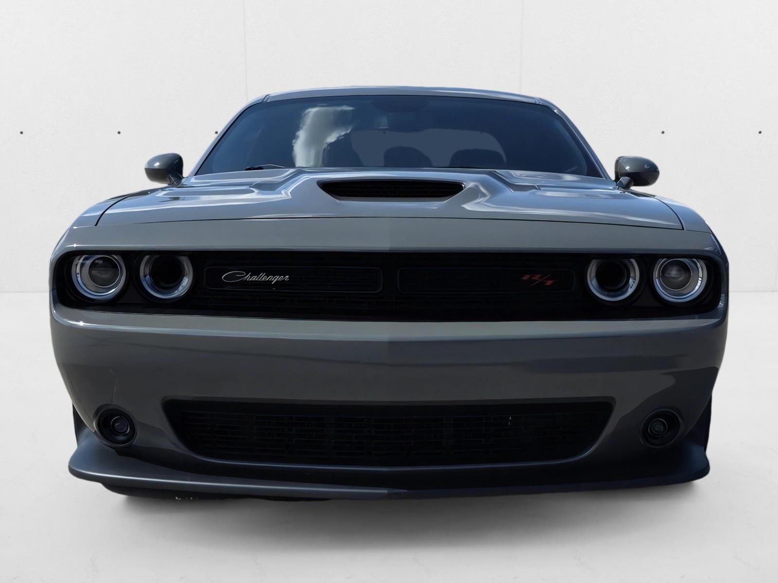 2023 Dodge Challenger R/T Scat Pack photo 2