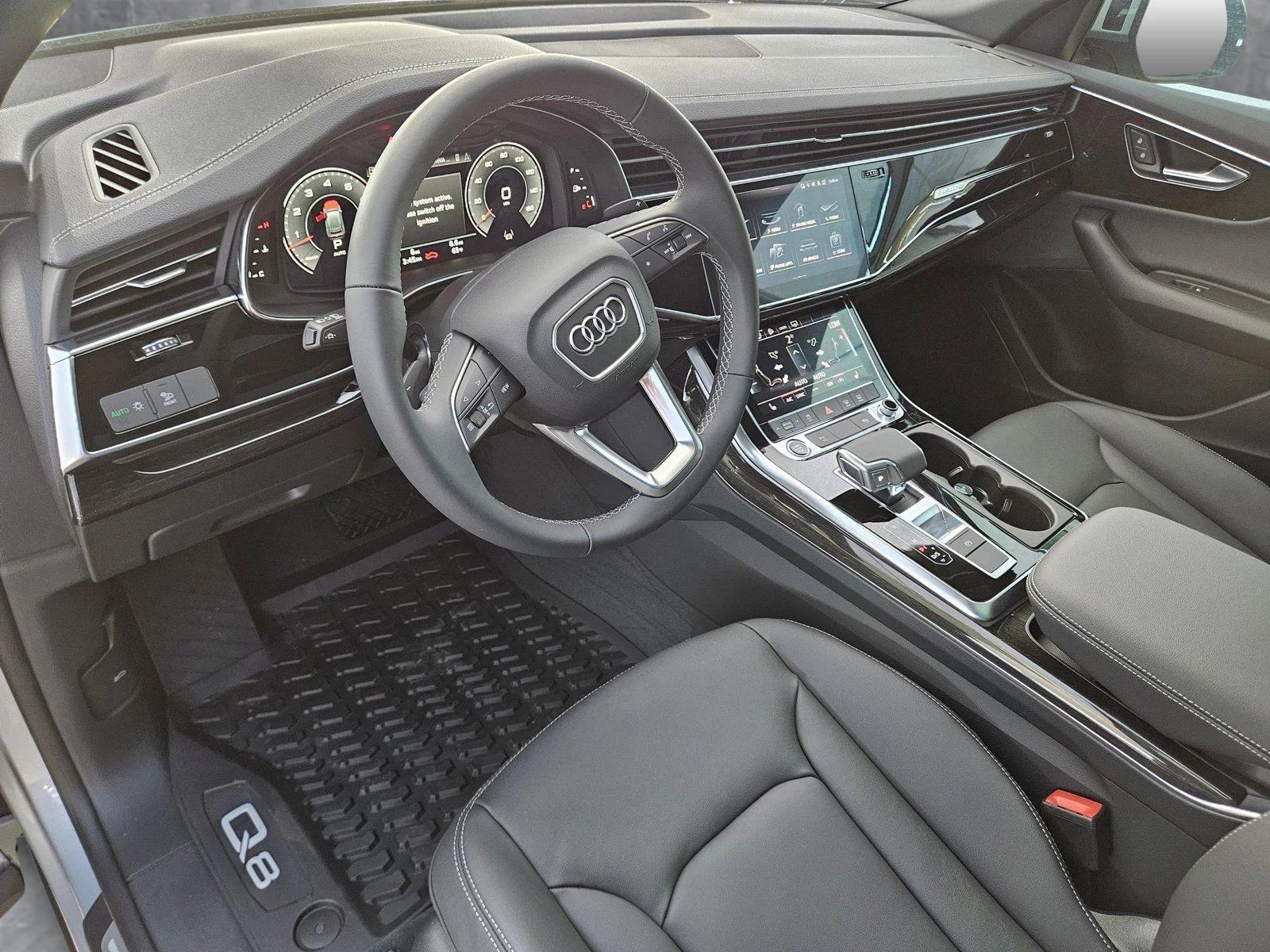 2025 Audi Q8 55 Premium photo 3