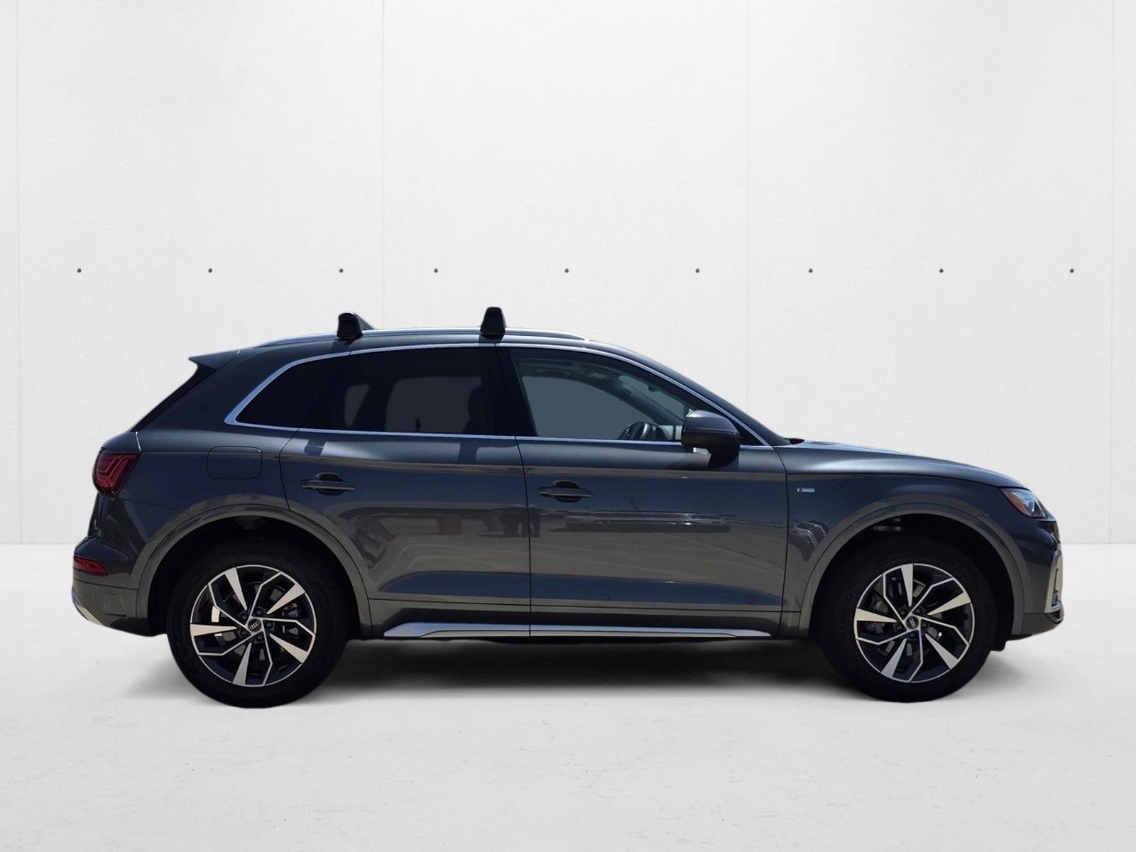 2023 Audi Q5 S line Premium Plus photo 4