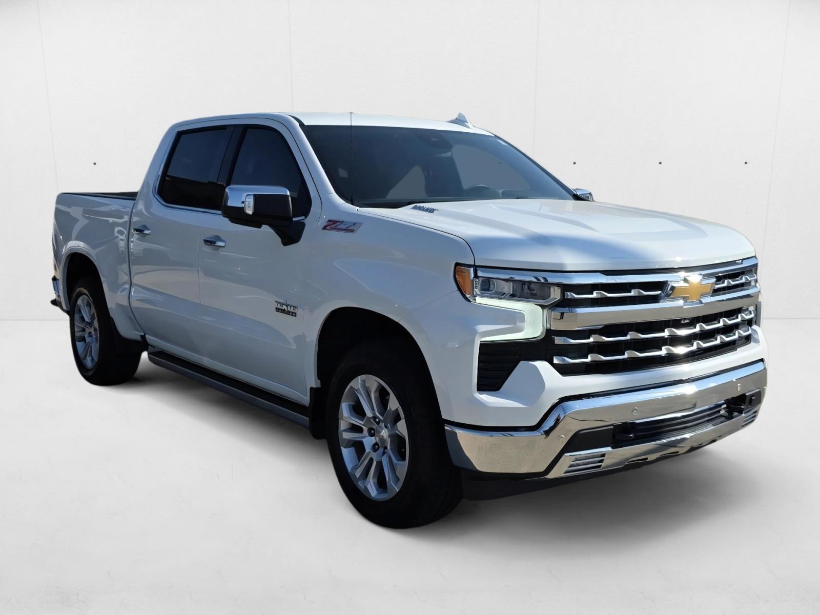 2023 Chevrolet Silverado 1500 LTZ photo 3