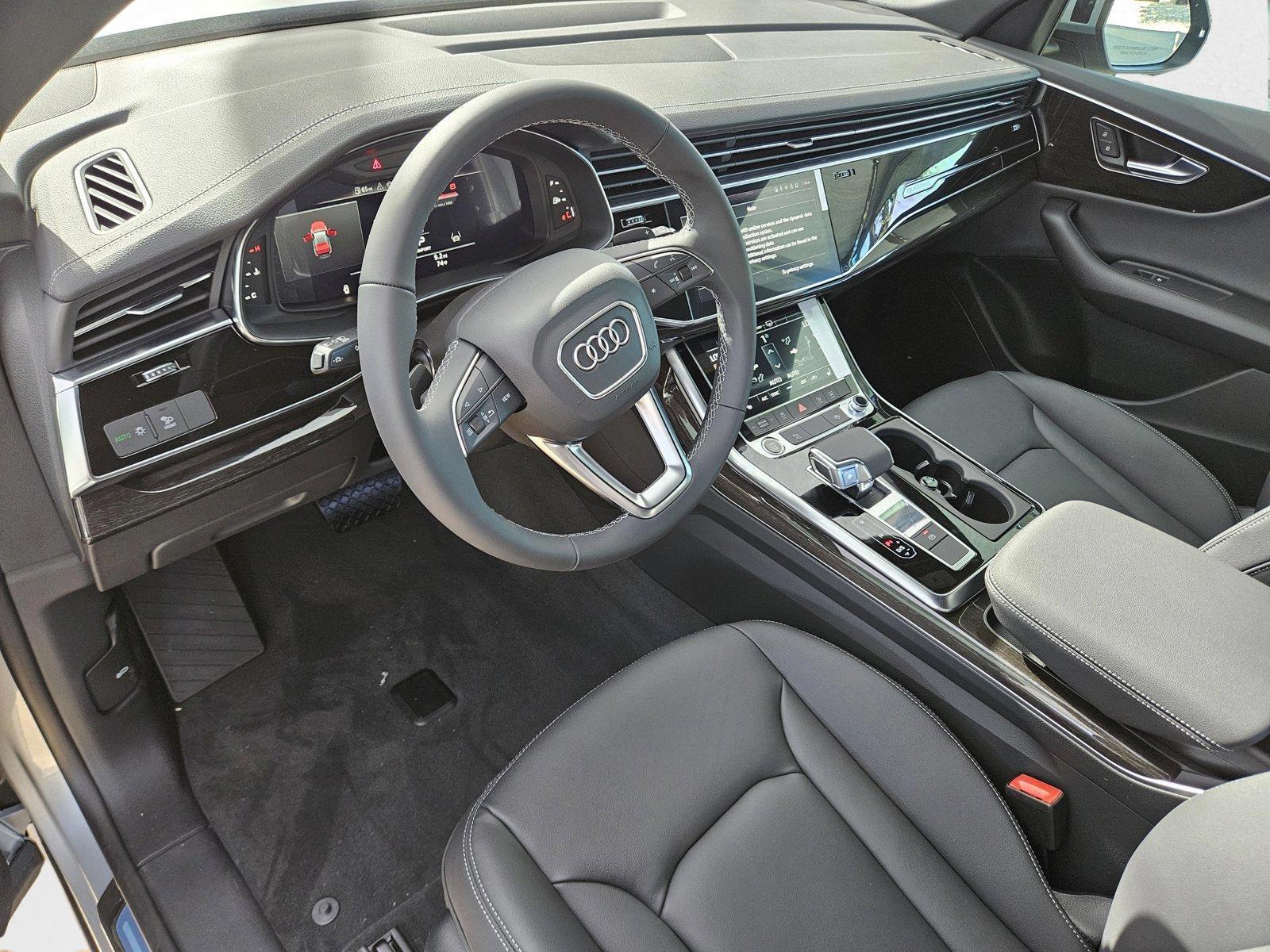 2025 Audi Q8 55 Premium photo 2