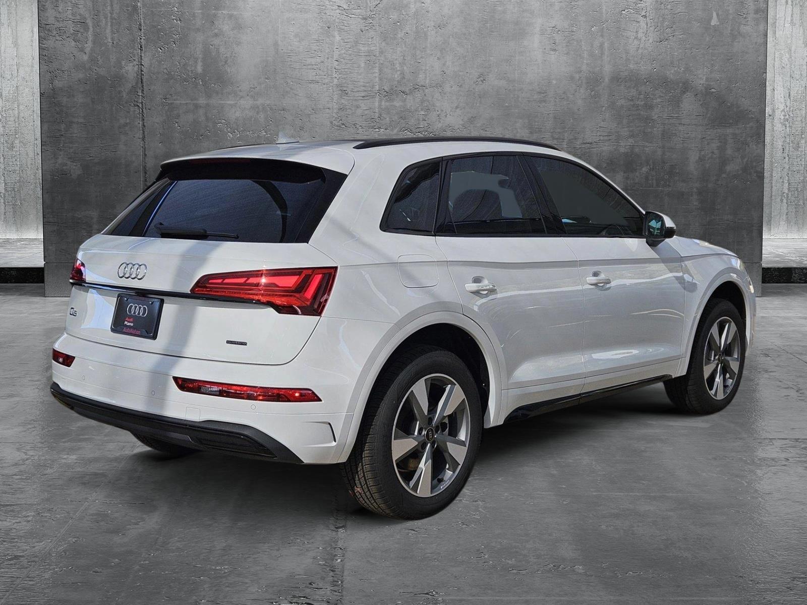 2025 Audi Q5 40 Premium photo 2