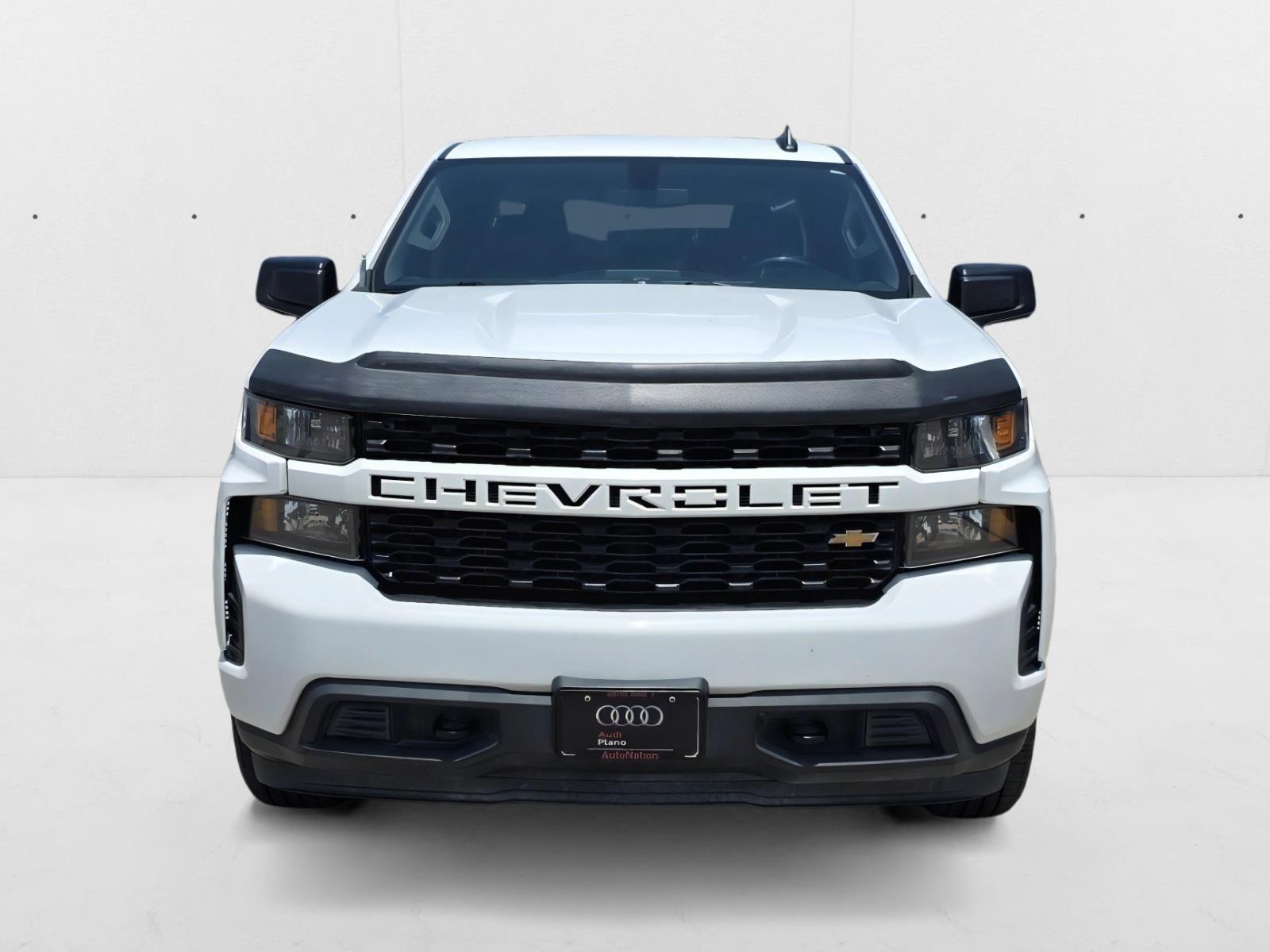 2020 Chevrolet Silverado 1500 Custom photo 2