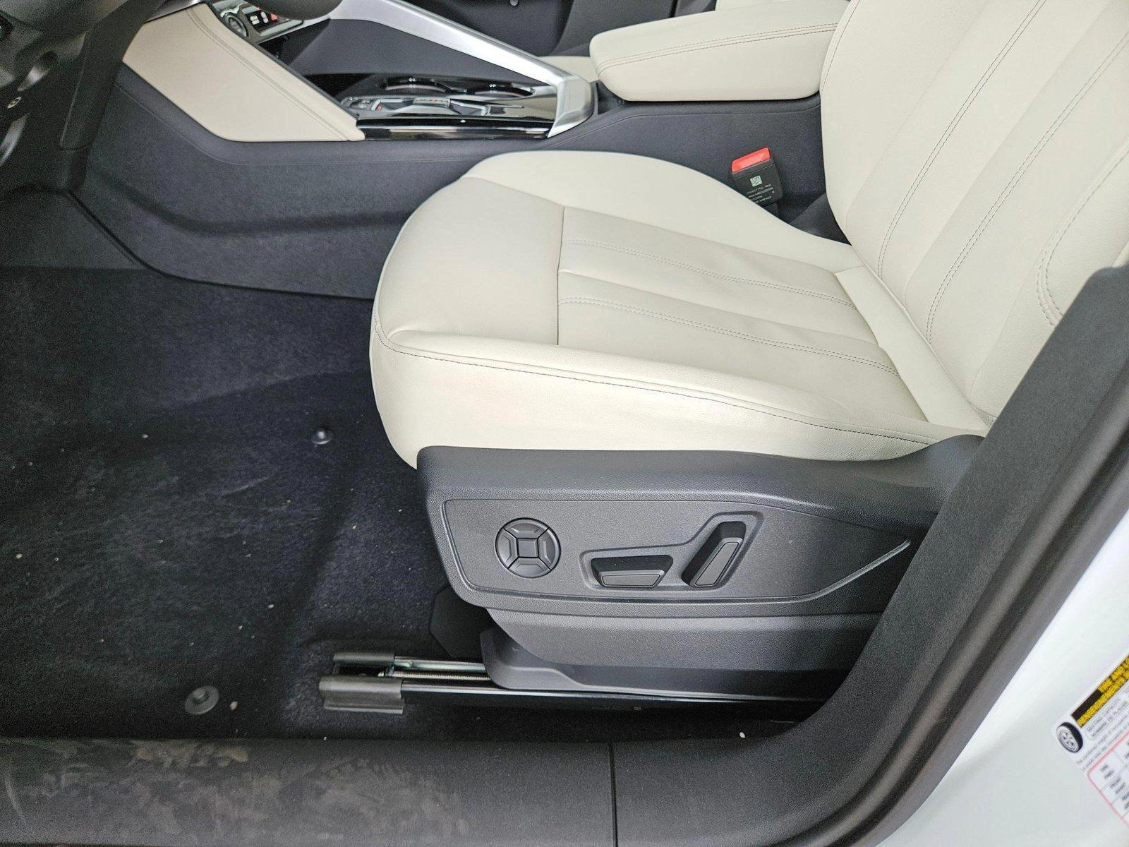 2025 Audi Q5 2.0T Premium photo 3