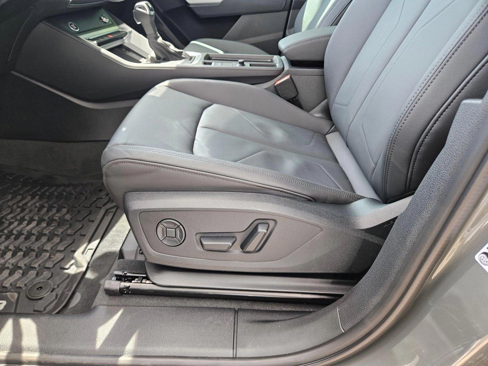 2025 Audi Q3 Premium Plus photo 4