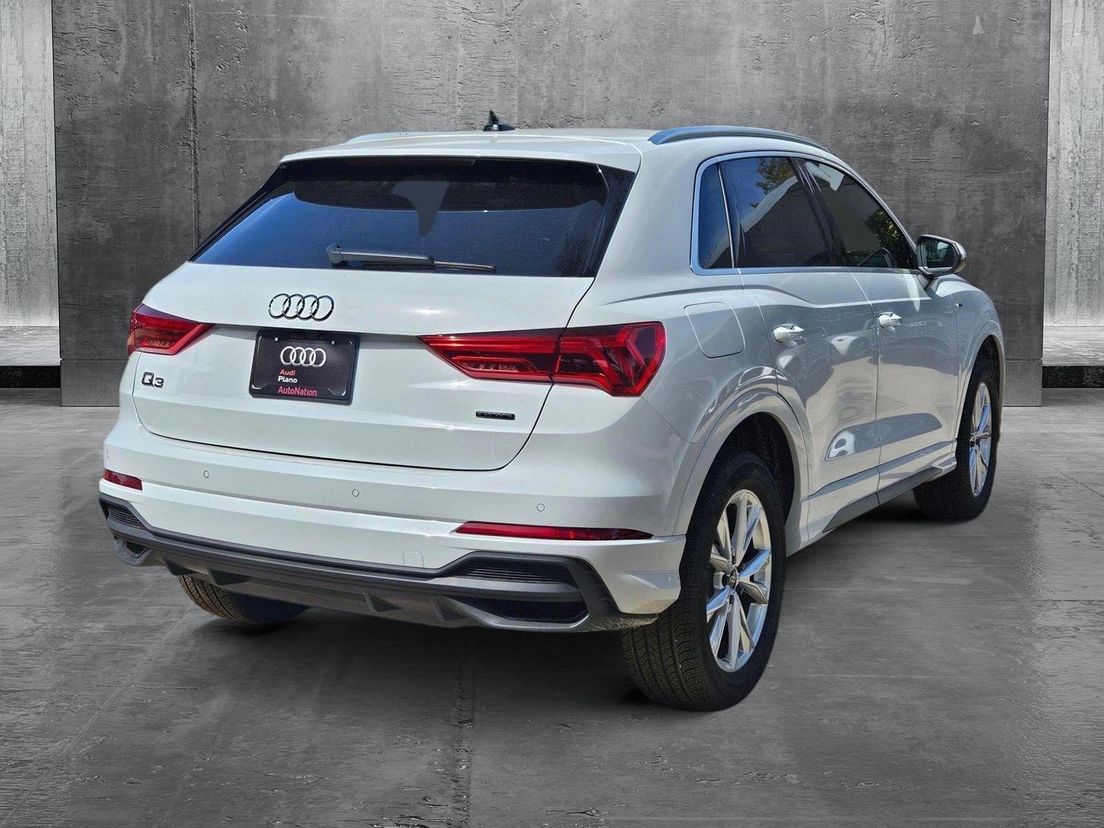 2025 Audi Q3 45 TFSI S line Premium photo 2