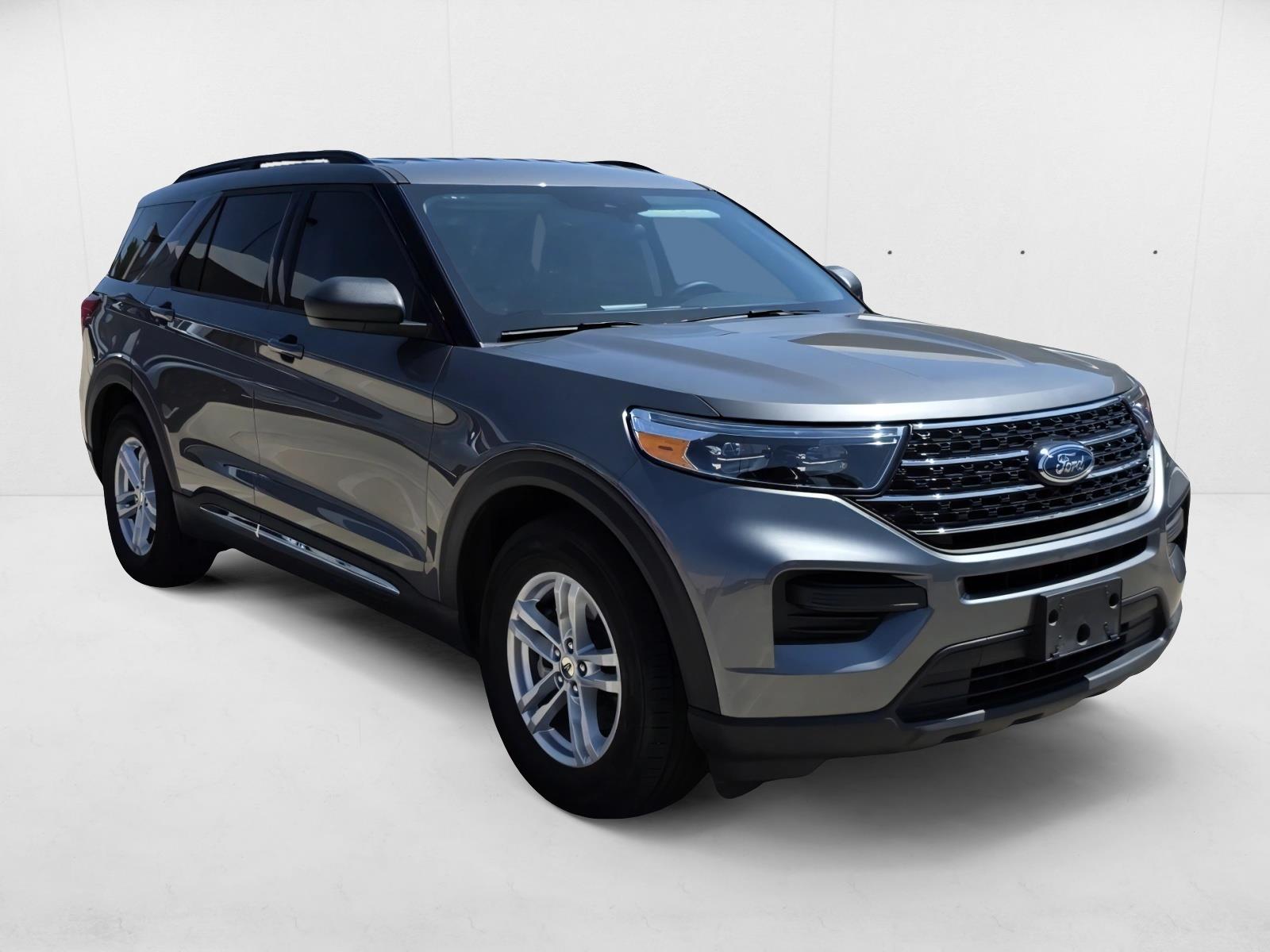 2024 Ford Explorer XLT photo 3