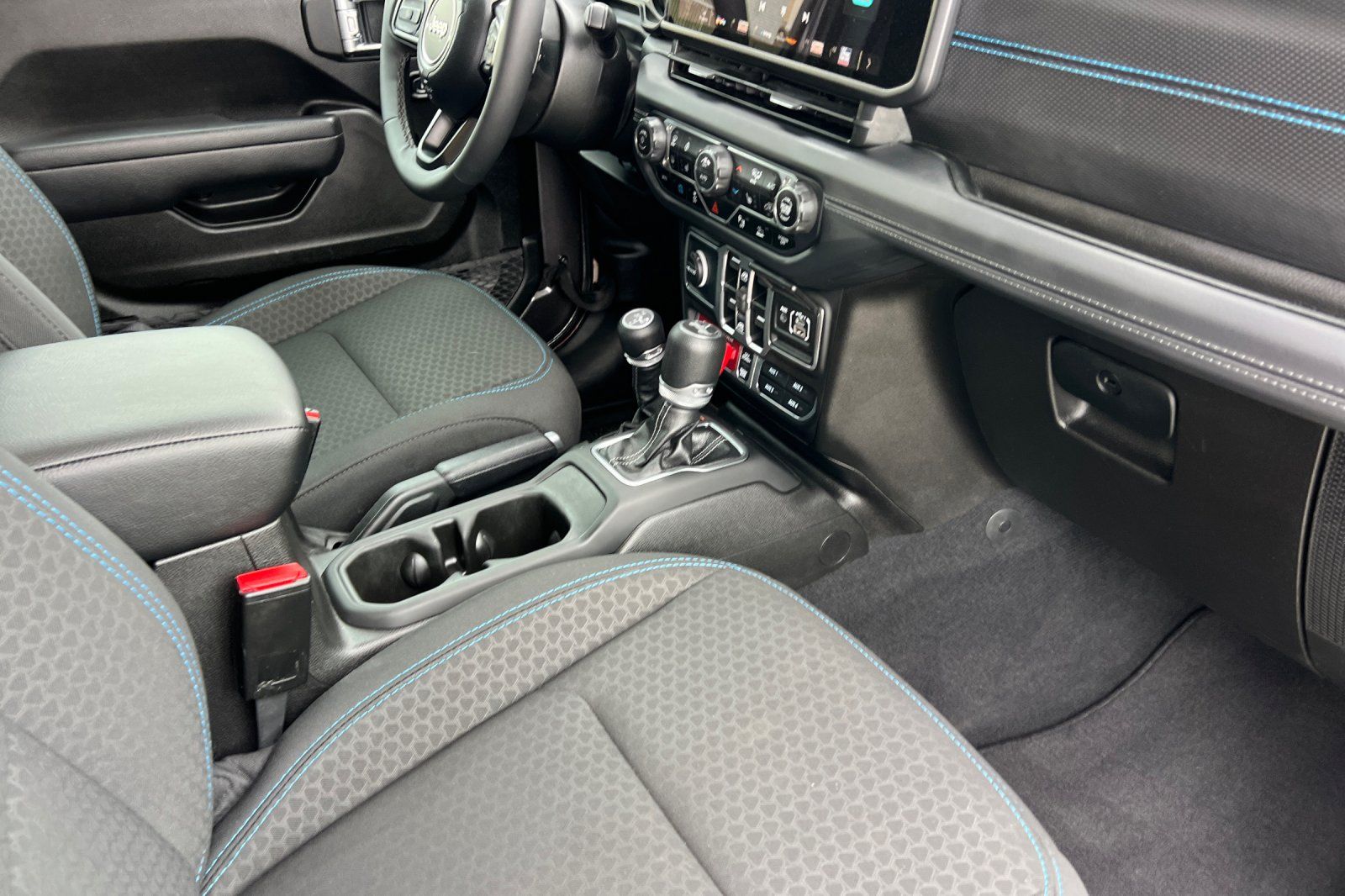 2025 Jeep Wrangler 4xe Rubicon 4XE - Photo 16