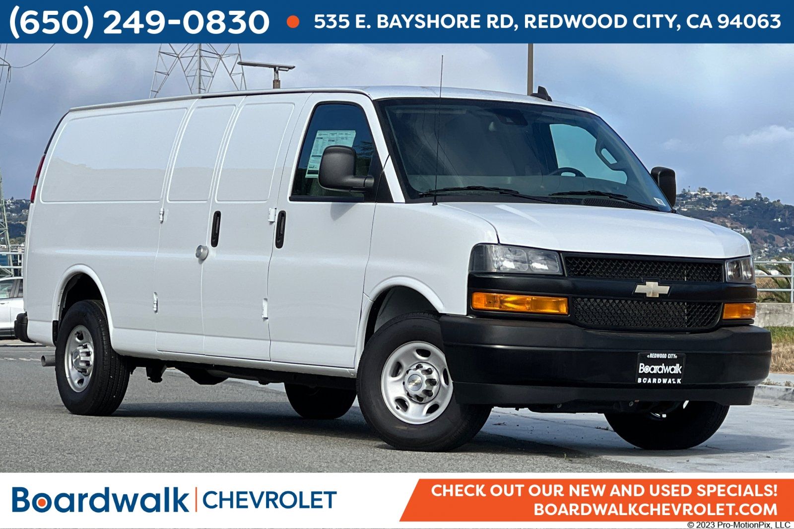 2023 Chevrolet Express 3500 Extended Work Van's photo