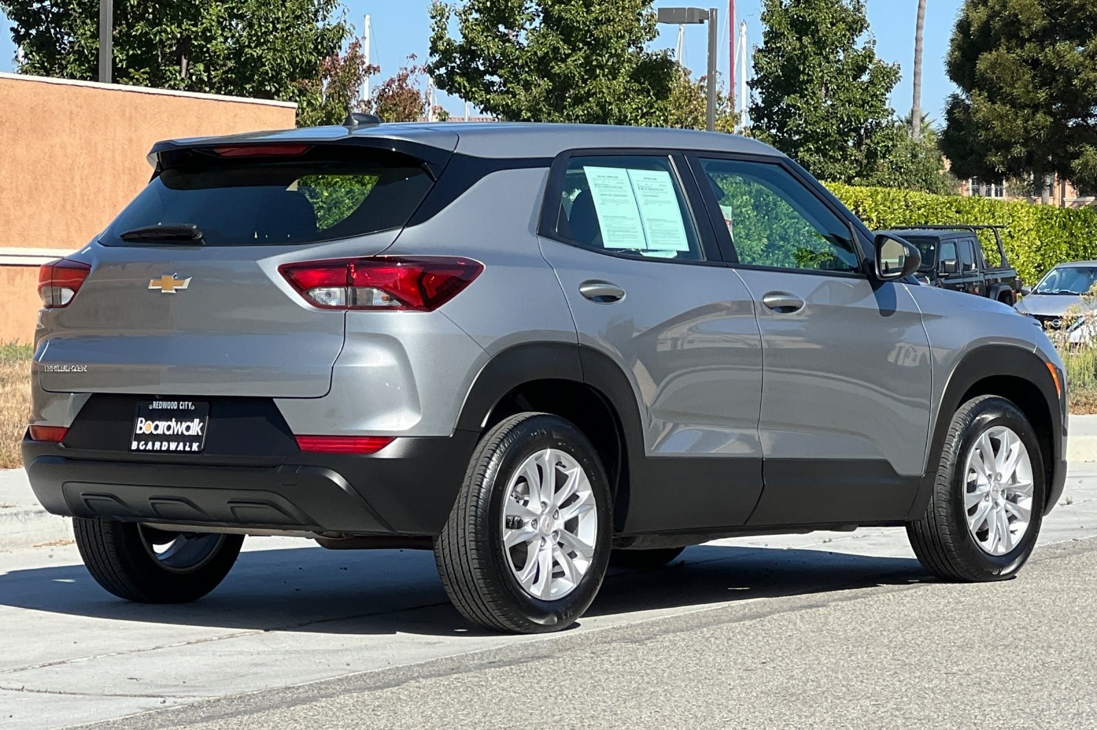 2023 Chevrolet Trailblazer LS photo 4