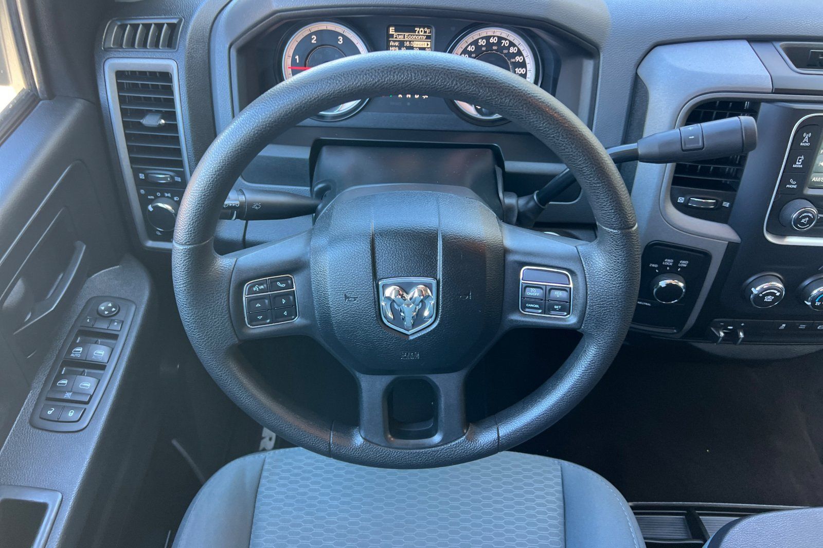 2015 RAM Ram 2500 Pickup Tradesman - Photo 14