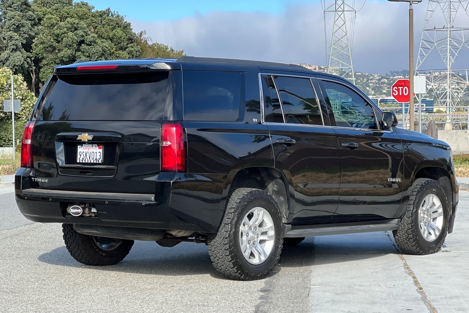 2017 Chevrolet Tahoe LT photo 4