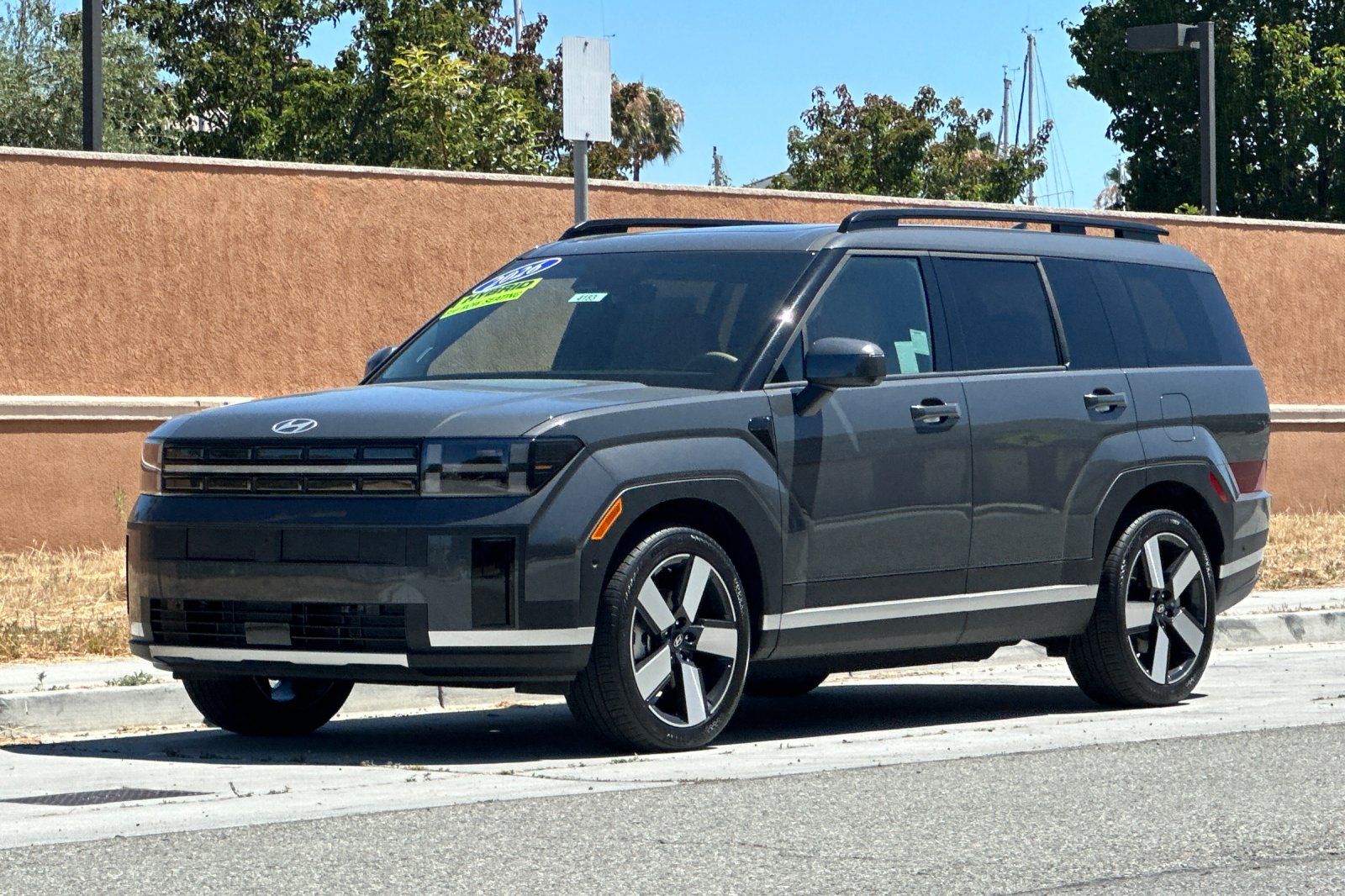 2026 Hyundai Santa Fe Limited - Photo 8