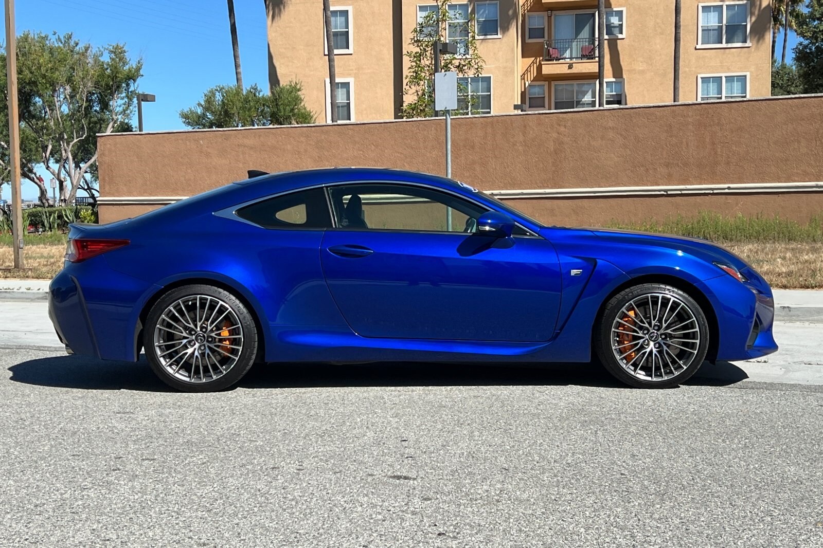 2017 Lexus RC F photo 2