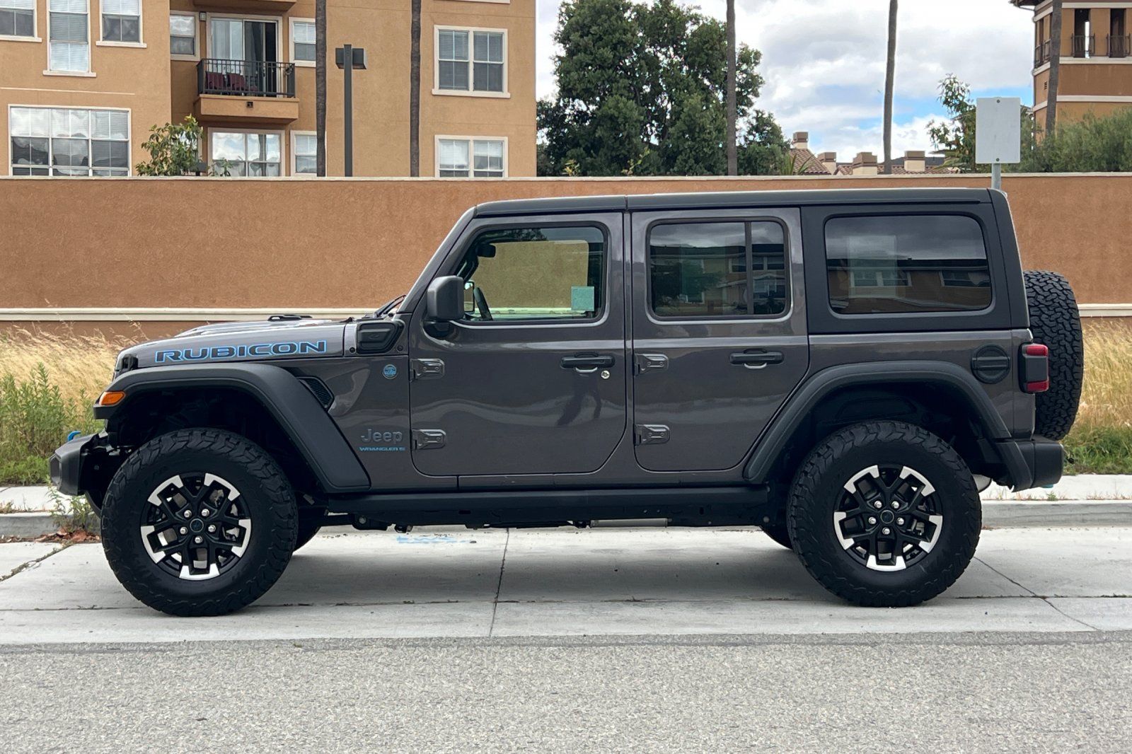 2025 Jeep Wrangler 4xe Rubicon 4XE - Photo 7