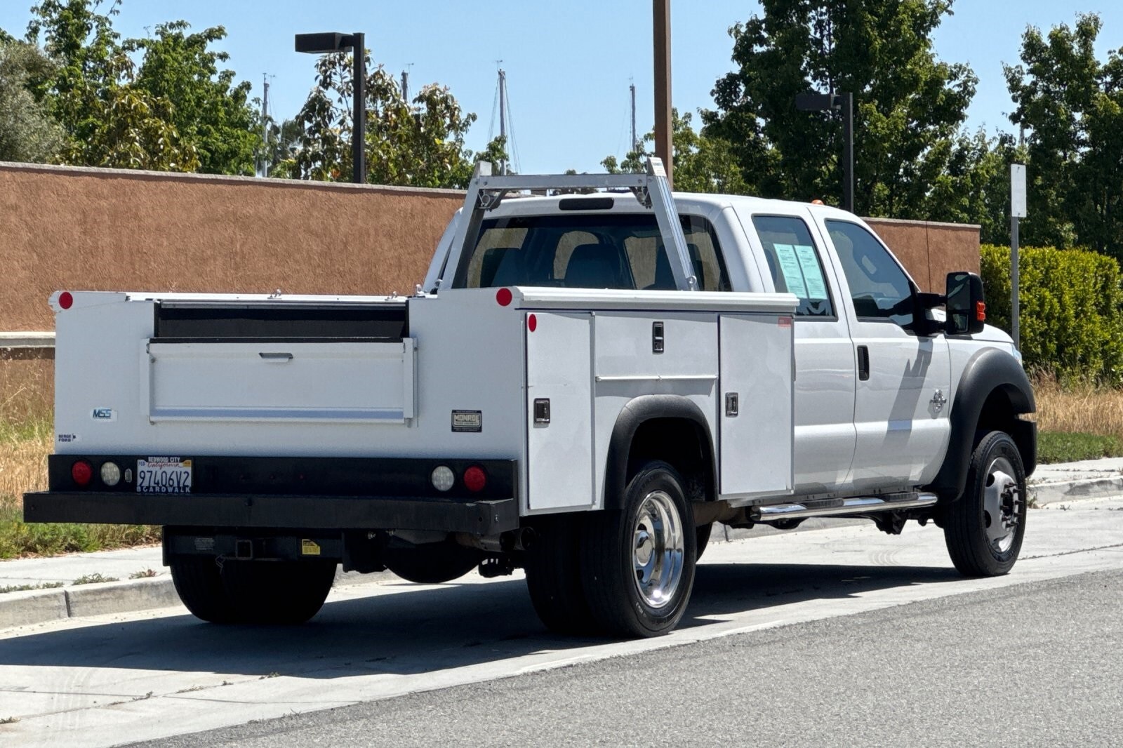 2016 Ford F-450 XLT photo 4