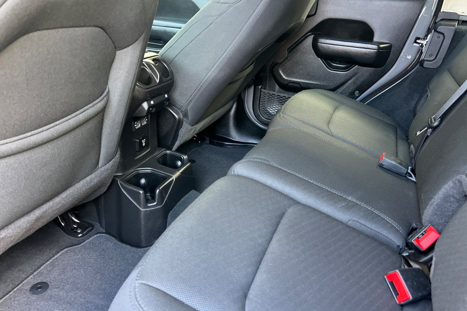 2022 Jeep Wrangler Unlimited Sport S - Photo 12