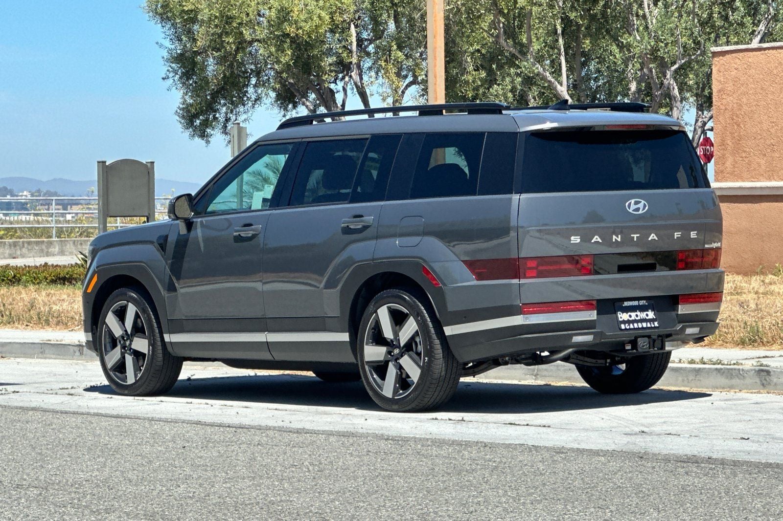 2026 Hyundai Santa Fe Limited - Photo 6