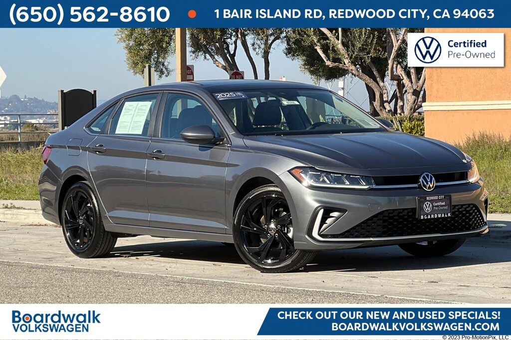 Certified 2025 Volkswagen Jetta 1.5T SE Sedan