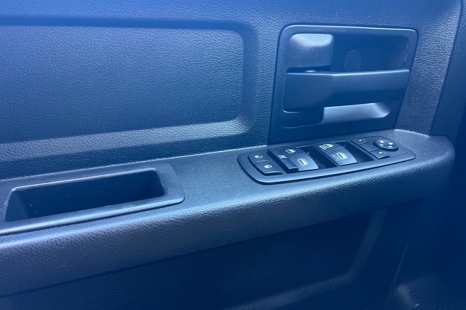 2015 RAM Ram 2500 Pickup Tradesman - Photo 11