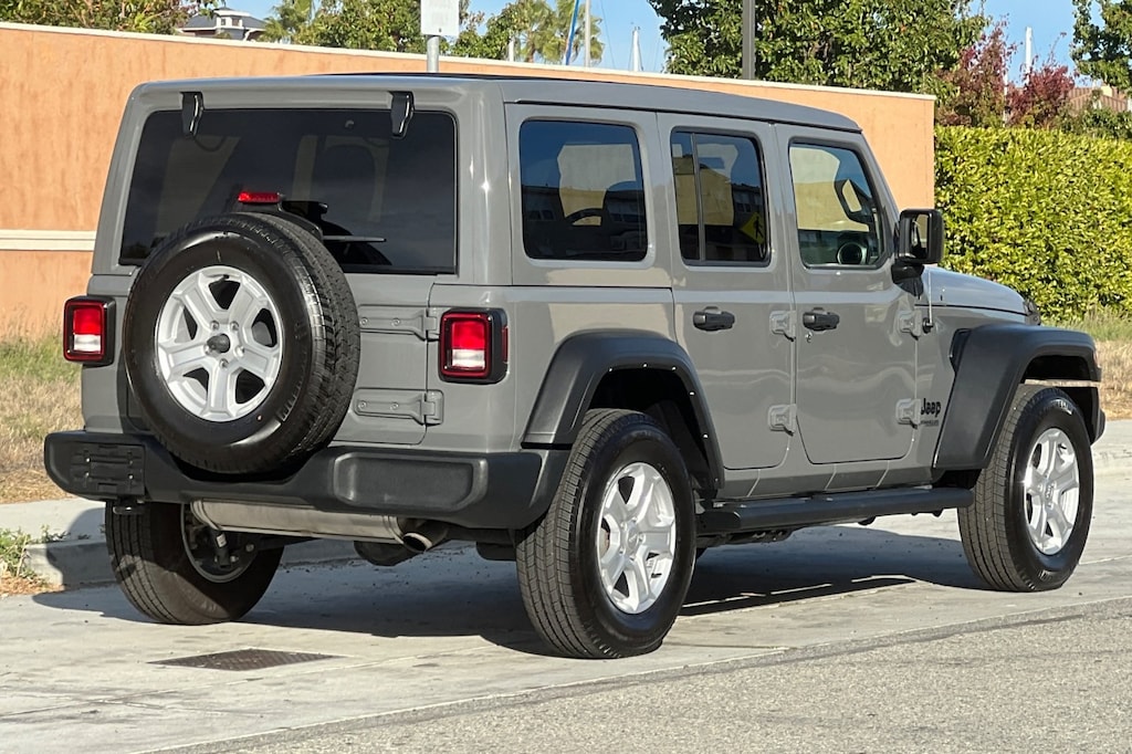 Used 2022 Jeep Wrangler Unlimited Sport SUV