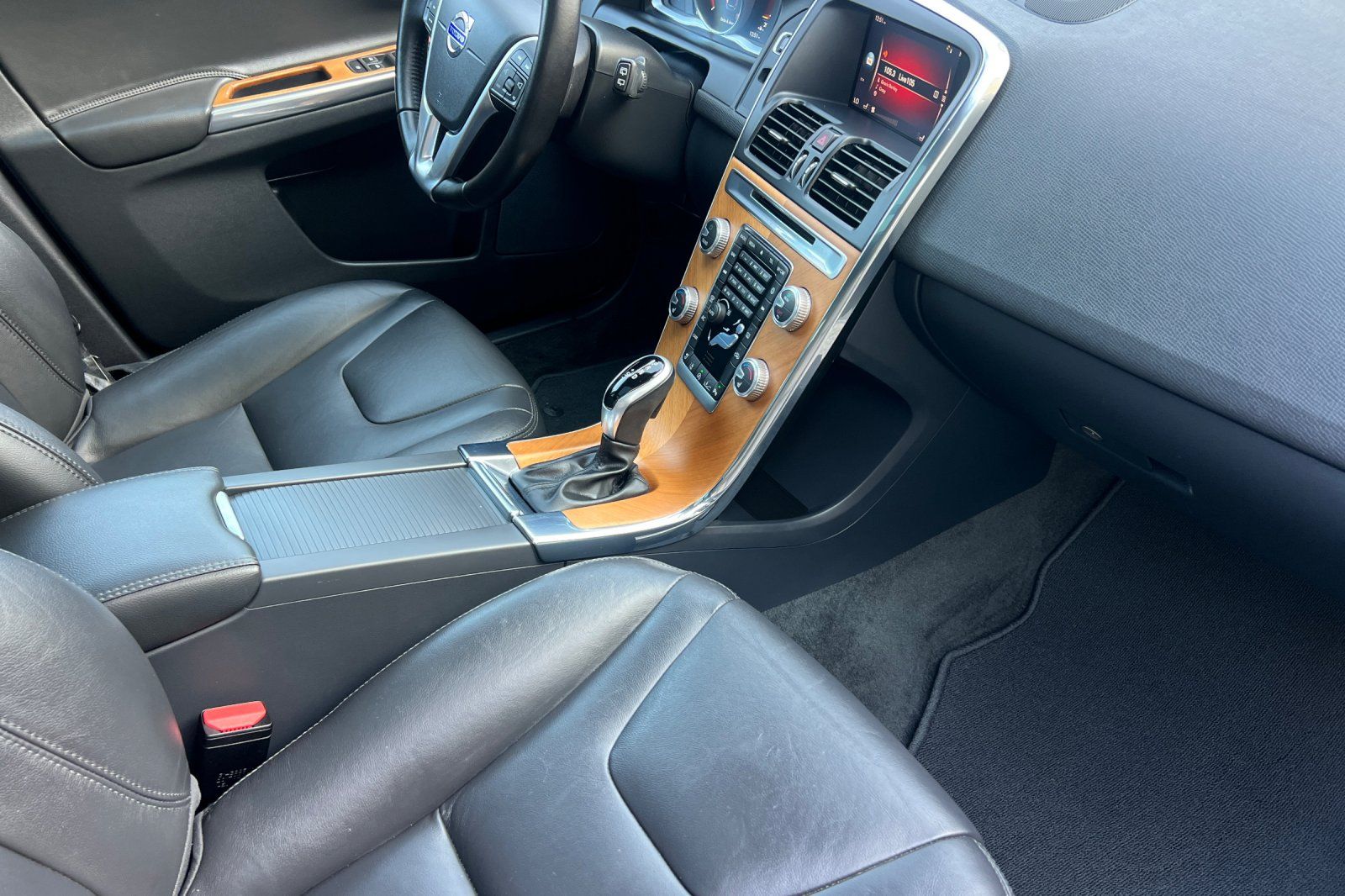 2017 Volvo XC60 T5 Inscription - Photo 15