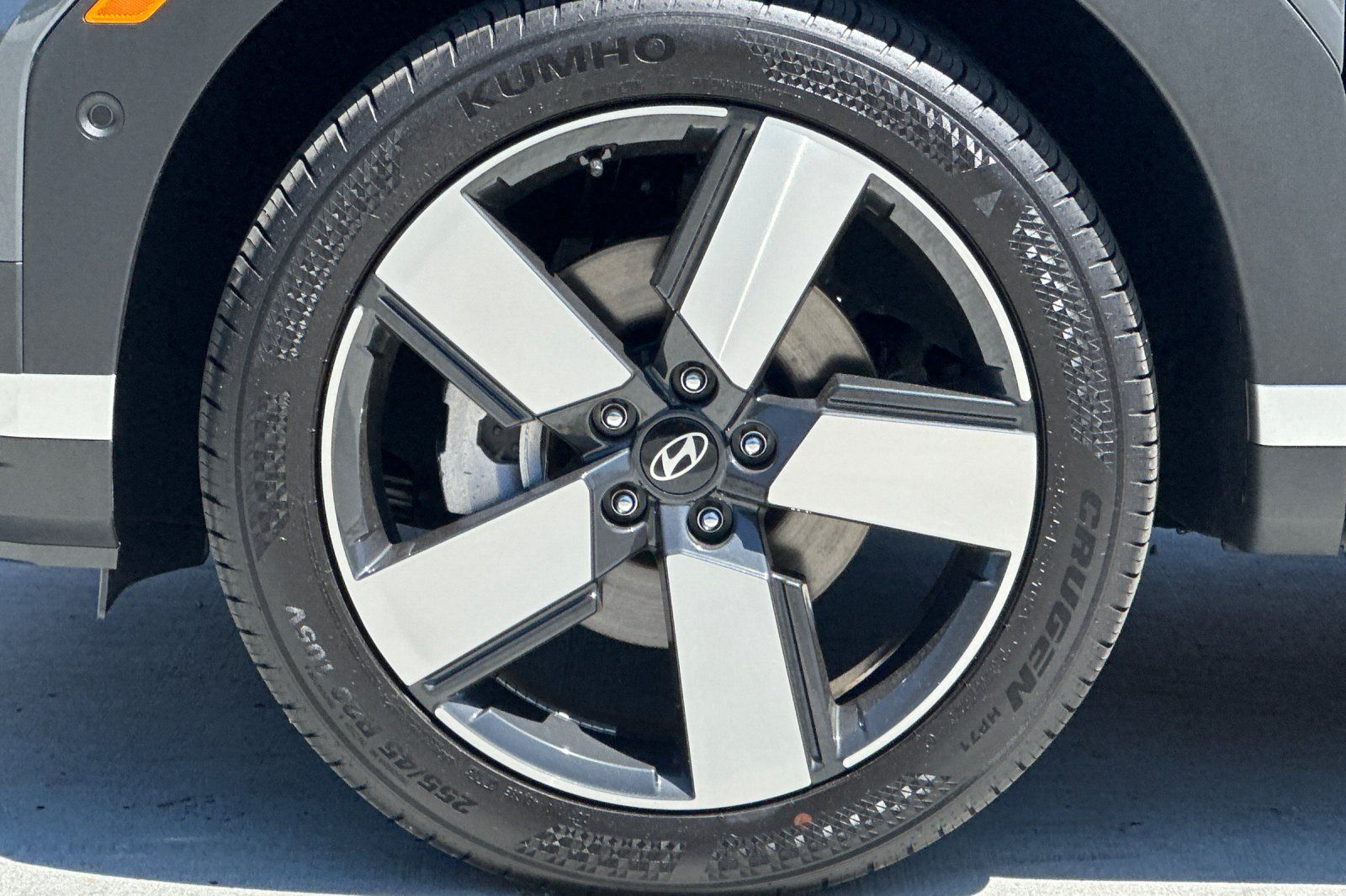 2026 Hyundai Santa Fe Limited - Photo 26