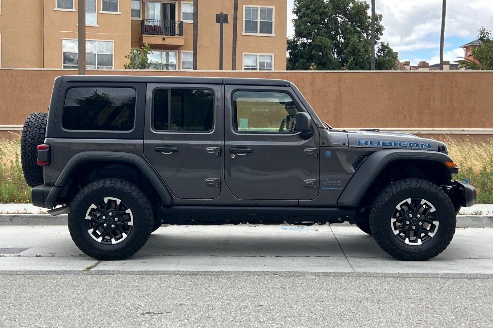 2025 Jeep Wrangler 4xe Rubicon 4XE - Photo 3
