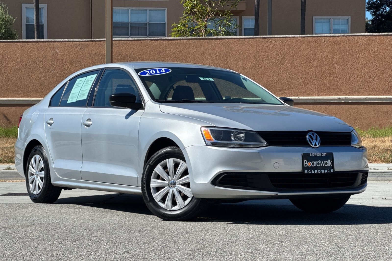 2014 Volkswagen Jetta 2.0 S photo 2