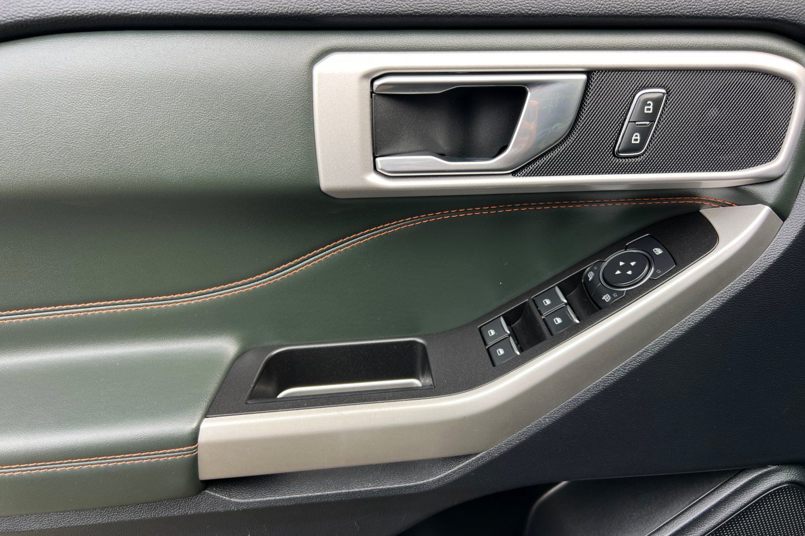 2022 Ford Explorer TIMBERLINE - Photo 11