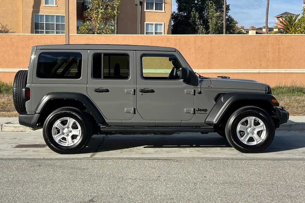 Used 2022 Jeep Wrangler Unlimited Sport SUV