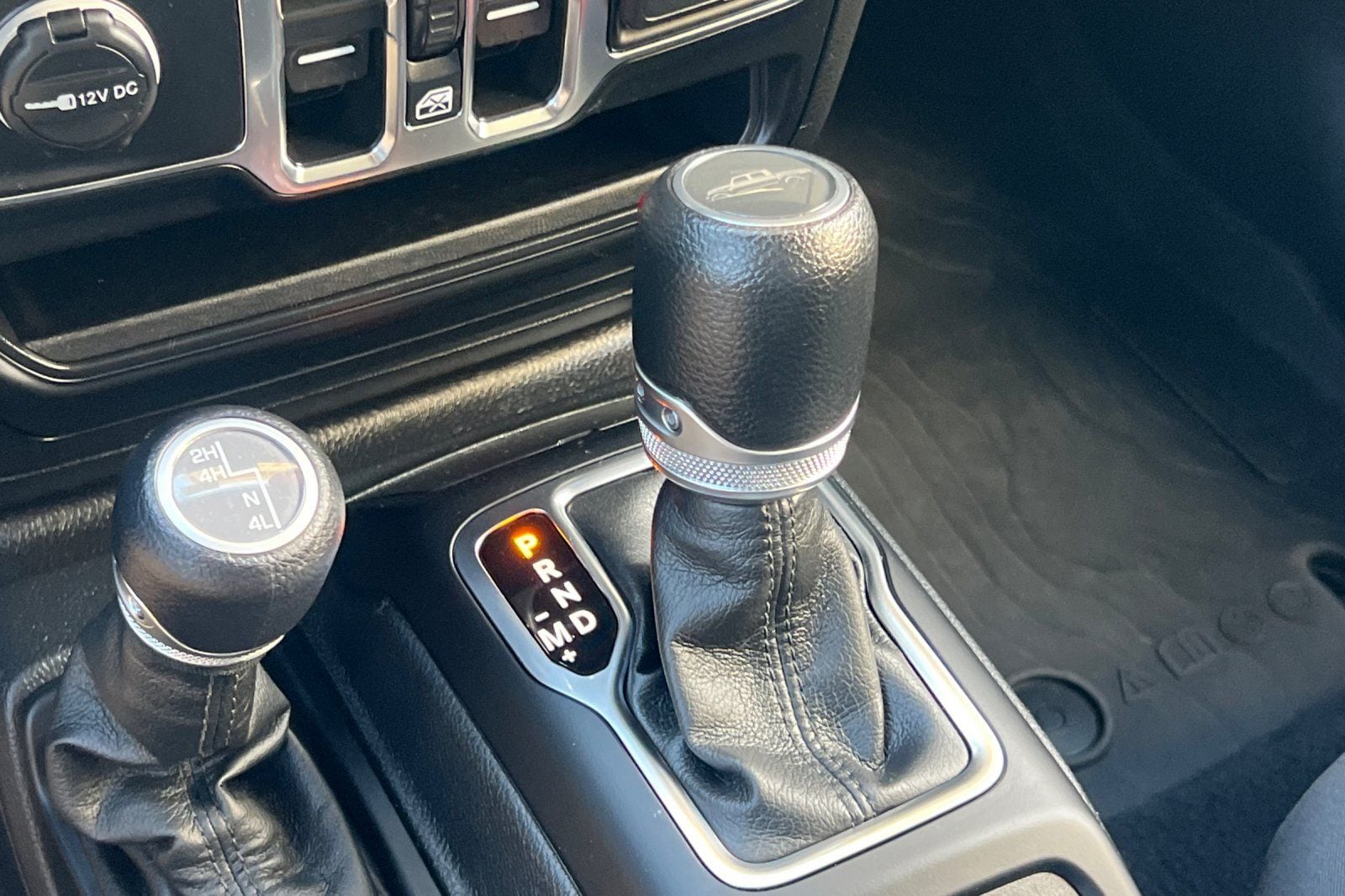 2023 Jeep Gladiator WILLYS - Photo 20