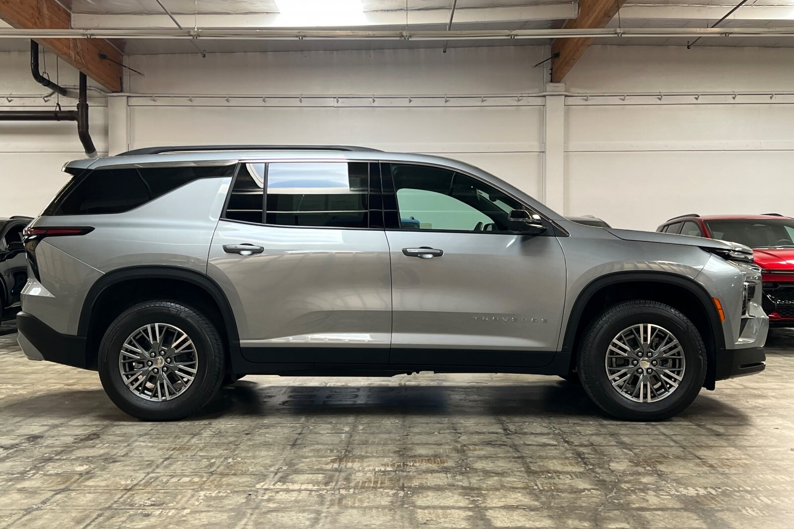 2024 Chevrolet Traverse photo 3