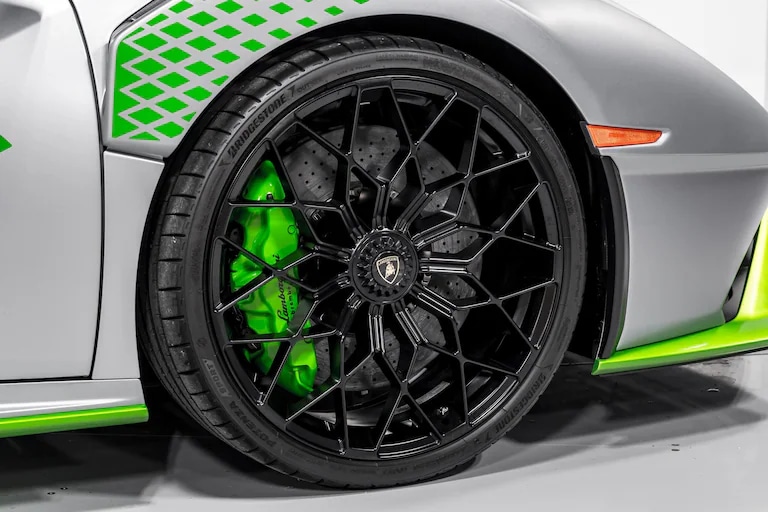 brakes-lambo.png
