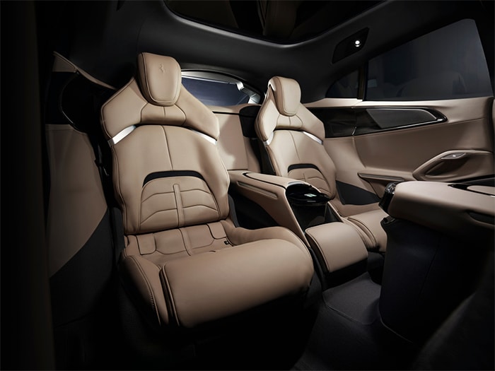 ferrari-interior-blog.jpg